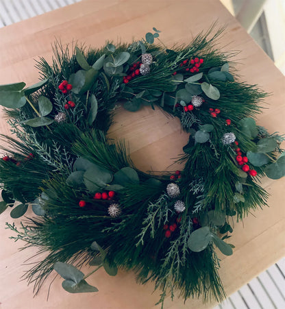 Grüne Adventskränze Special x Millianshof