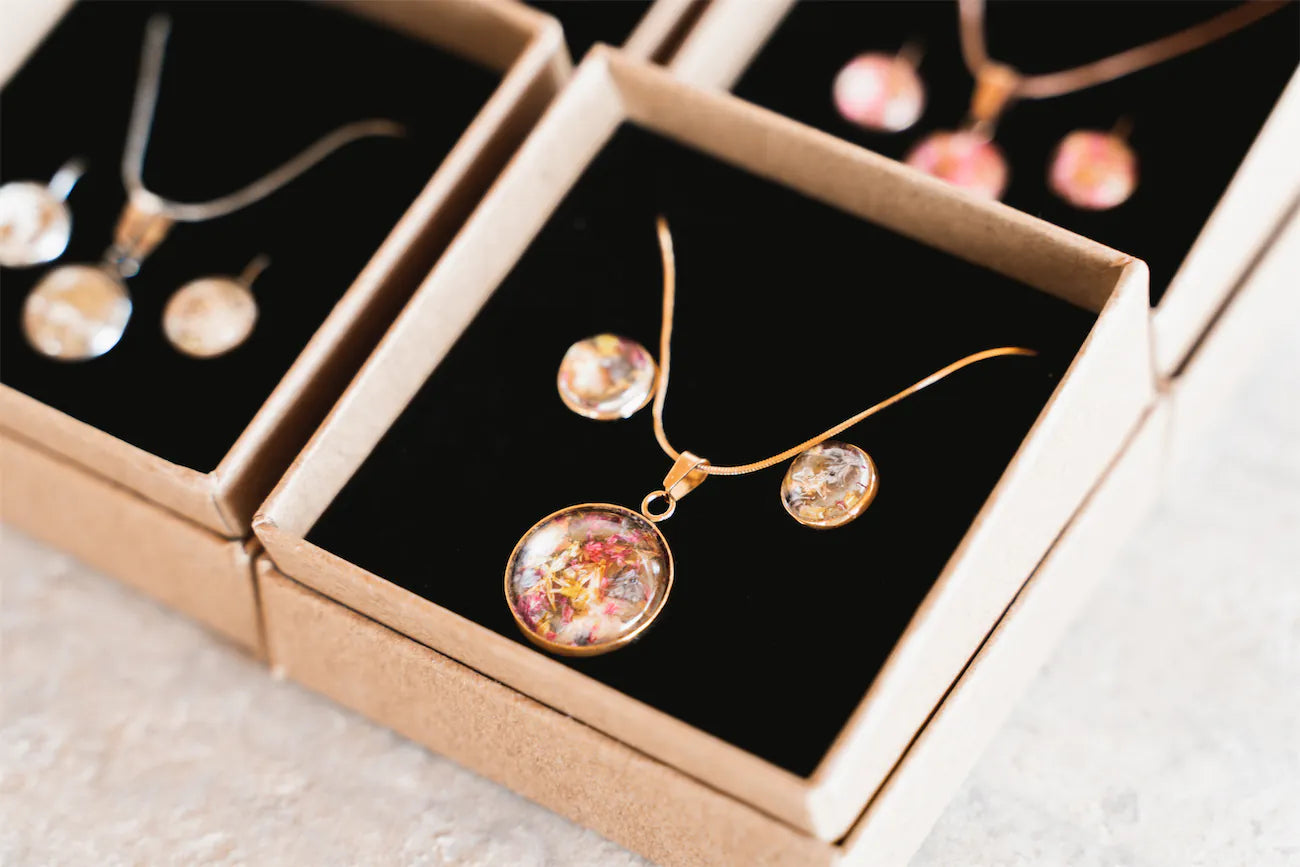 Brautstrauss Schmuck mit Brautstrauss Blüten verewigt als Schmuckset
