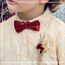 Lade das Bild in den Galerie-Viewer, DIY Kit - Anstecker/ Boutonniere aus Trockenblumen
